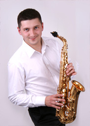 Булат Магомаев