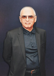 Карен Шахназаров